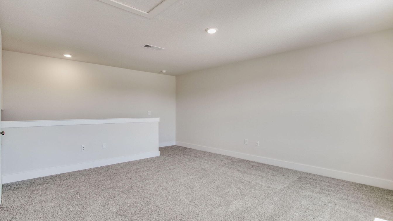 Empty room, Interior, Recessed Lighting