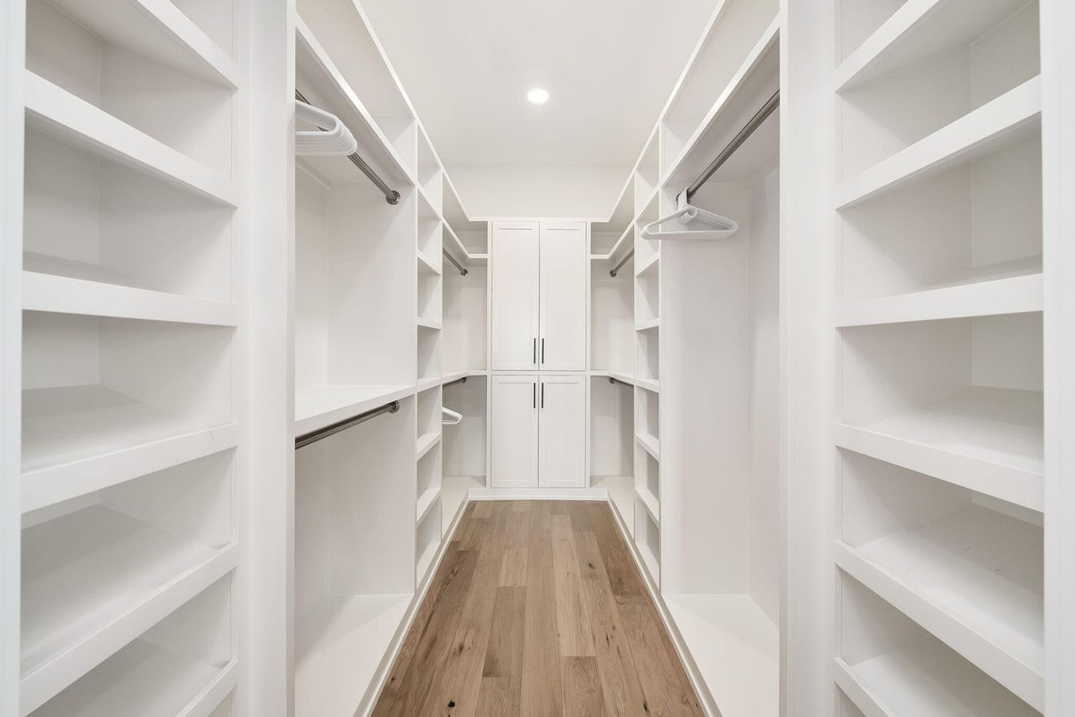 Interior, Recessed Lighting, Walk-in Closets, Wood Texture Flooring