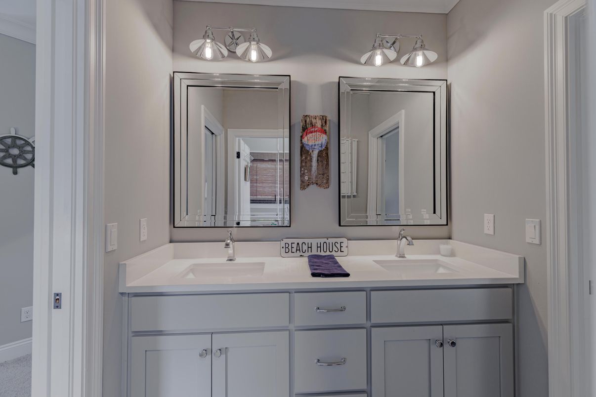 Bathroom, Dual Sink Vanities, Interior