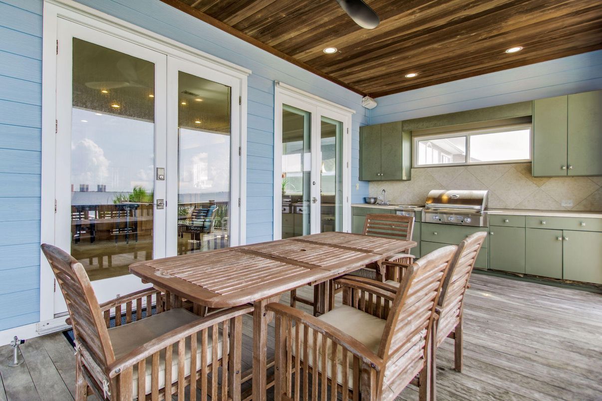 Dining room, Interior, Recessed Lighting, Wooden Ceilings, Wood Texture Flooring