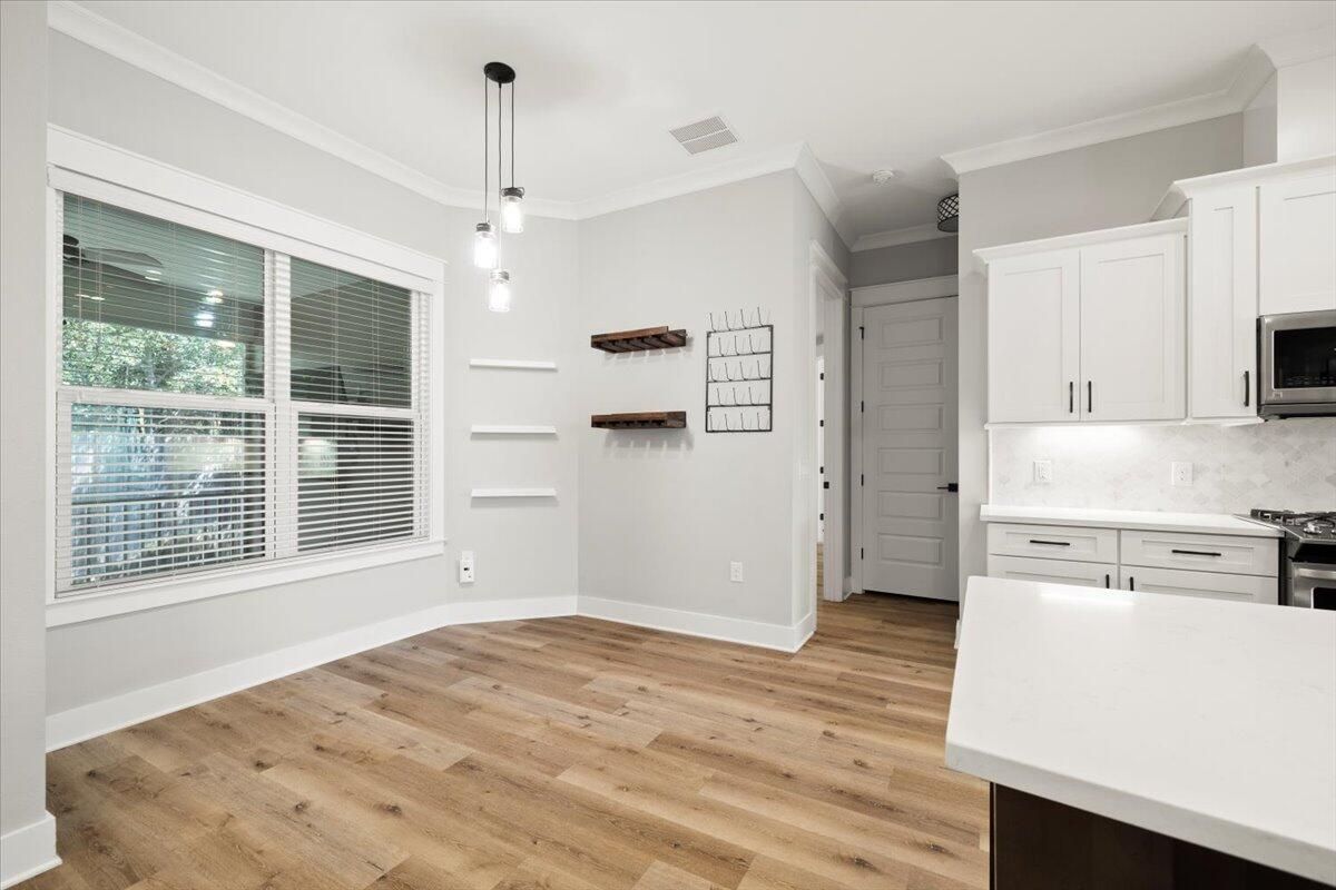 Interior, Kitchen, Pendant Lights, Wood Texture Flooring
