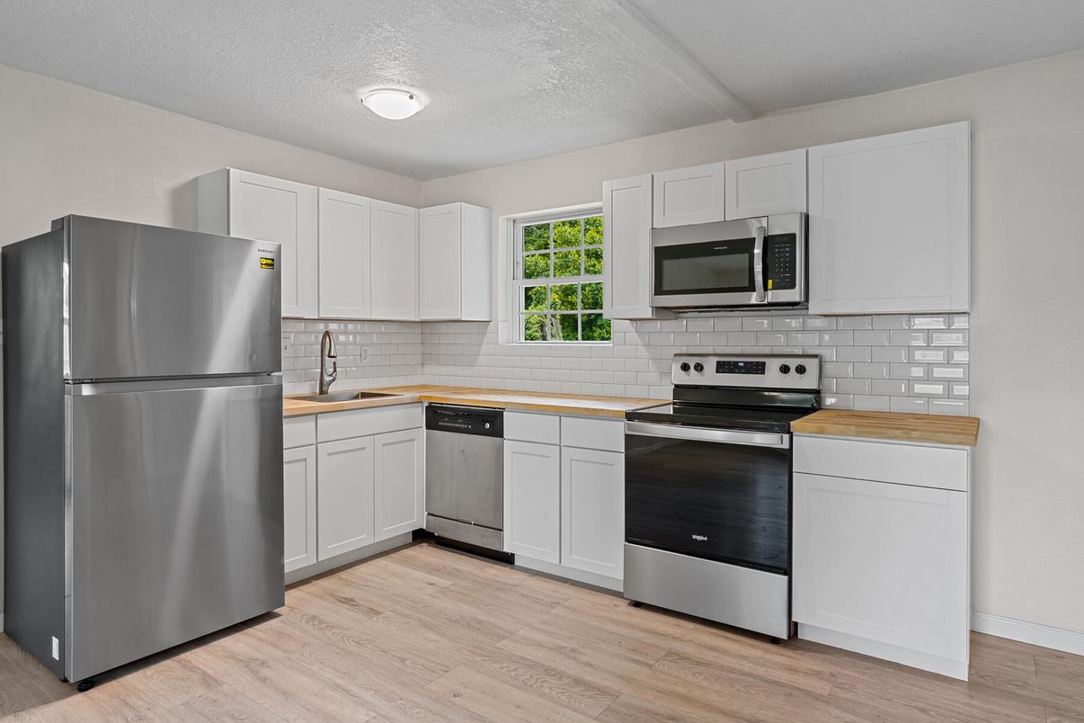 Interior, Kitchen, Stainless Steel Appliances, Wood Texture Flooring