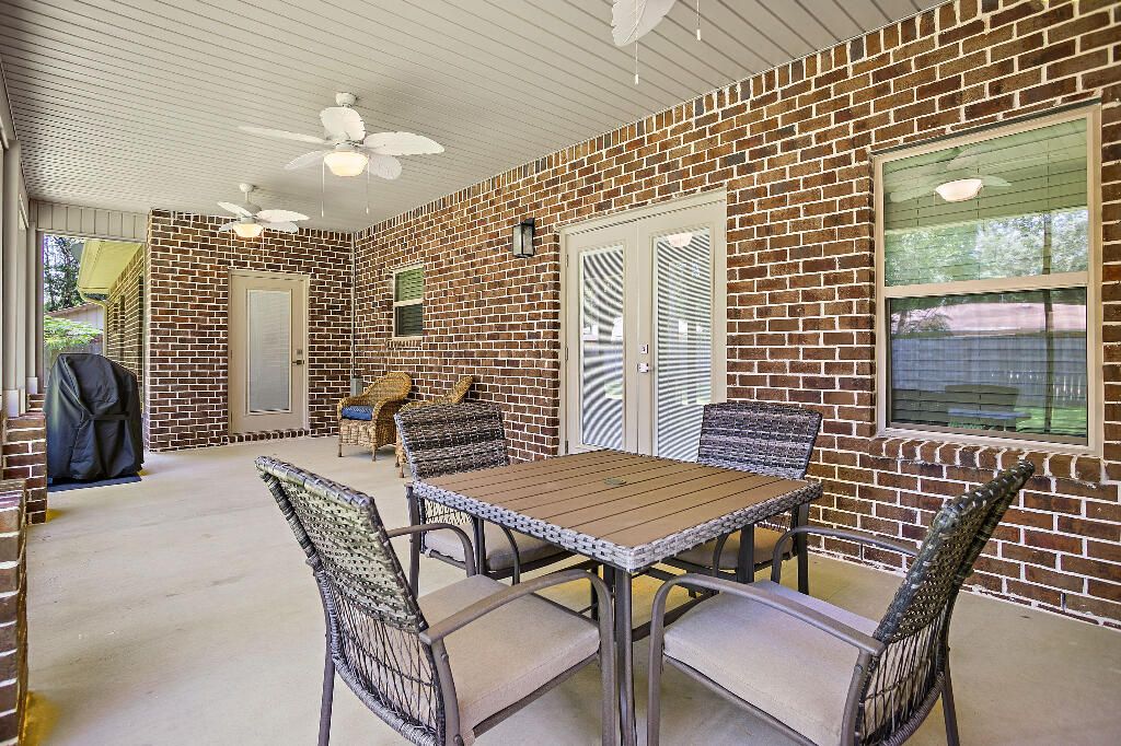 Dining room, Exterior, Stone Walls