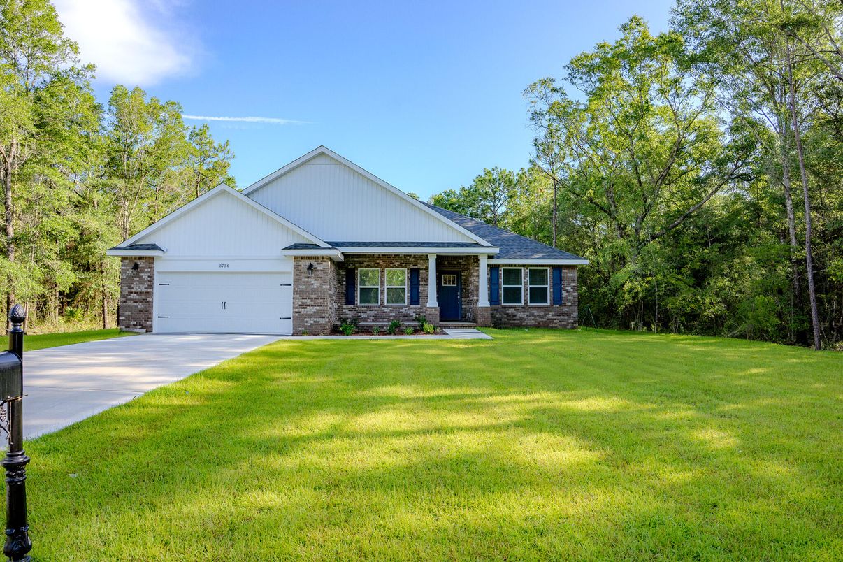 Attached, Backyard, Exterior, Facade, Brick Facade, Farmhouse