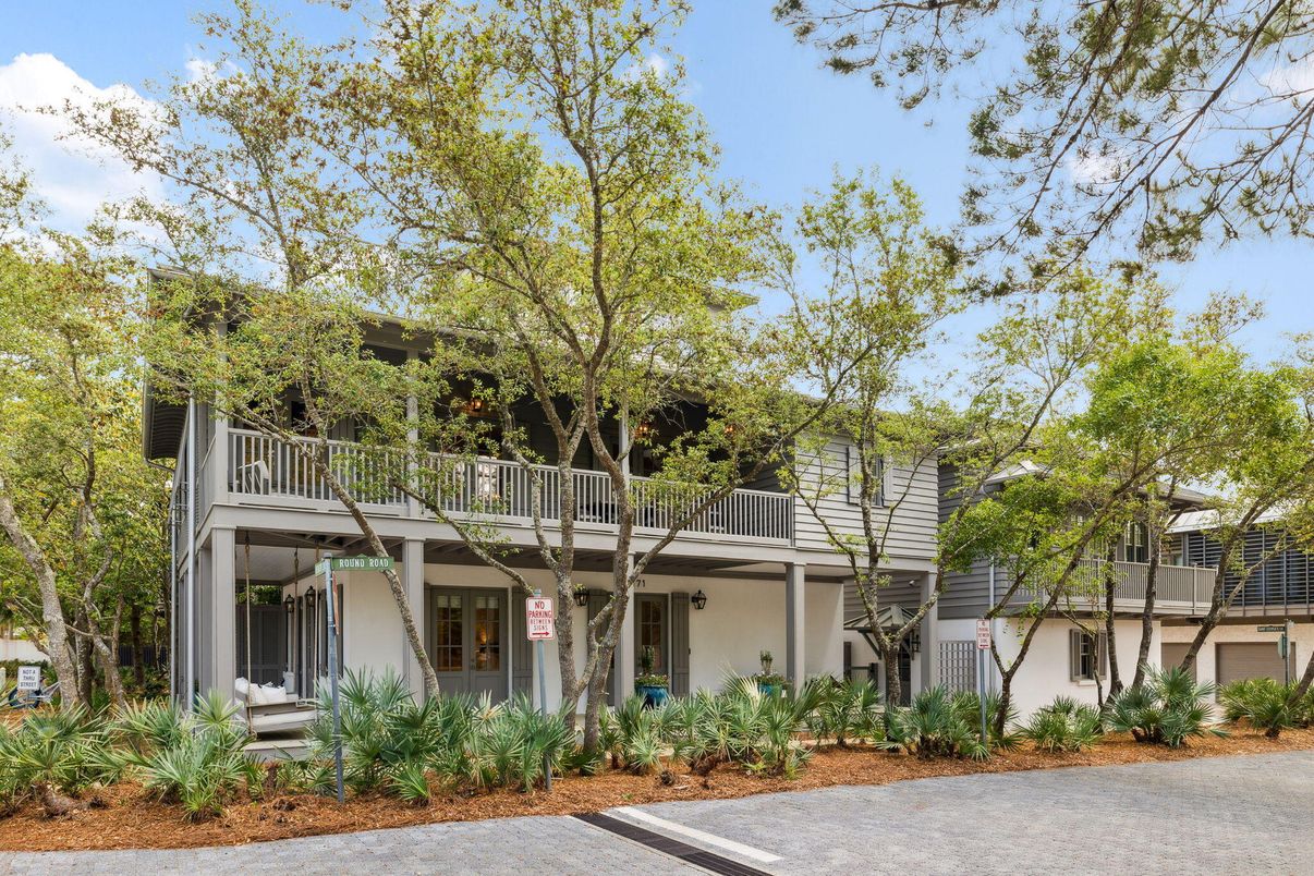 Exterior, Facade, None