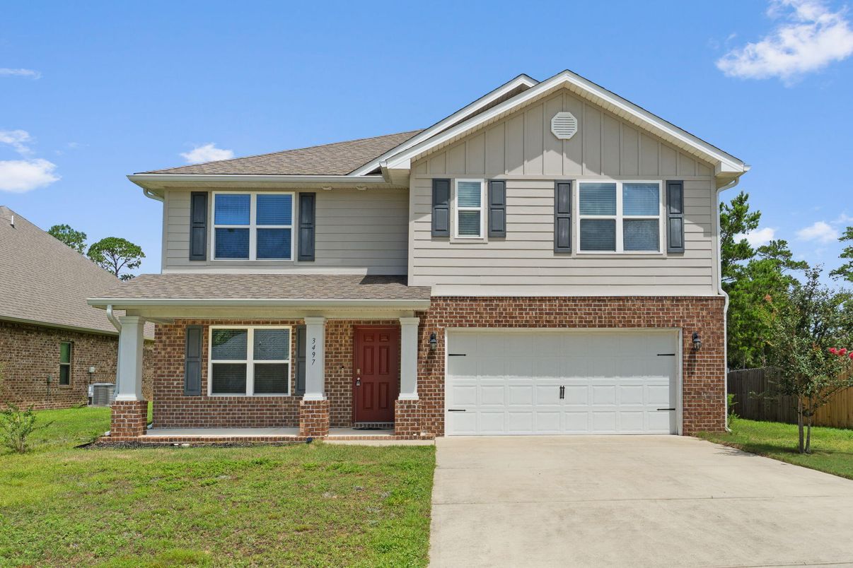 Attached, Exterior, Facade, Brick Facade, American Craftsman