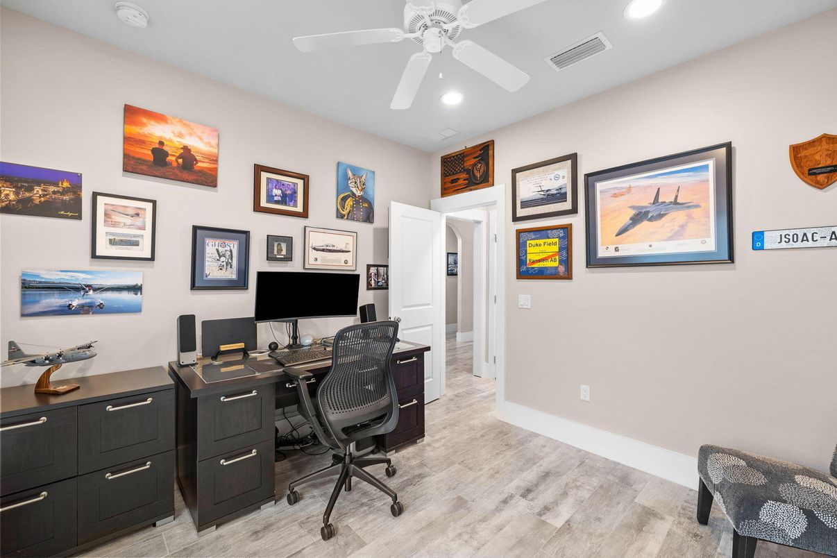 Home Office, Interior, Recessed Lighting, Wood Texture Flooring