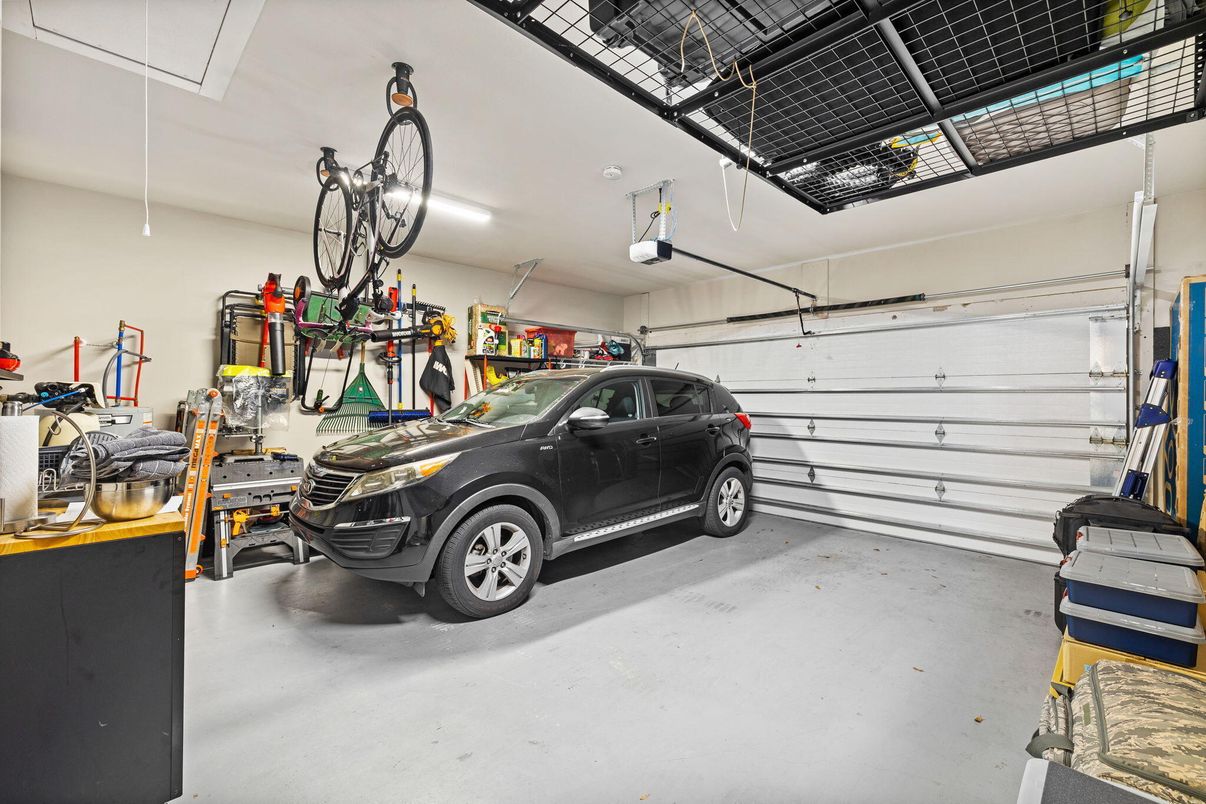 Garage, Interior