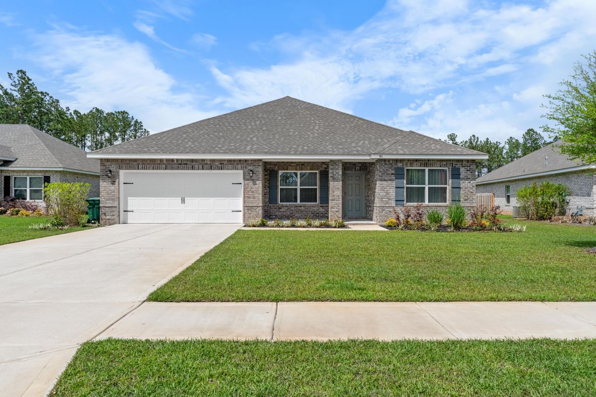 Attached, Exterior, Facade, Brick Facade, Ranch