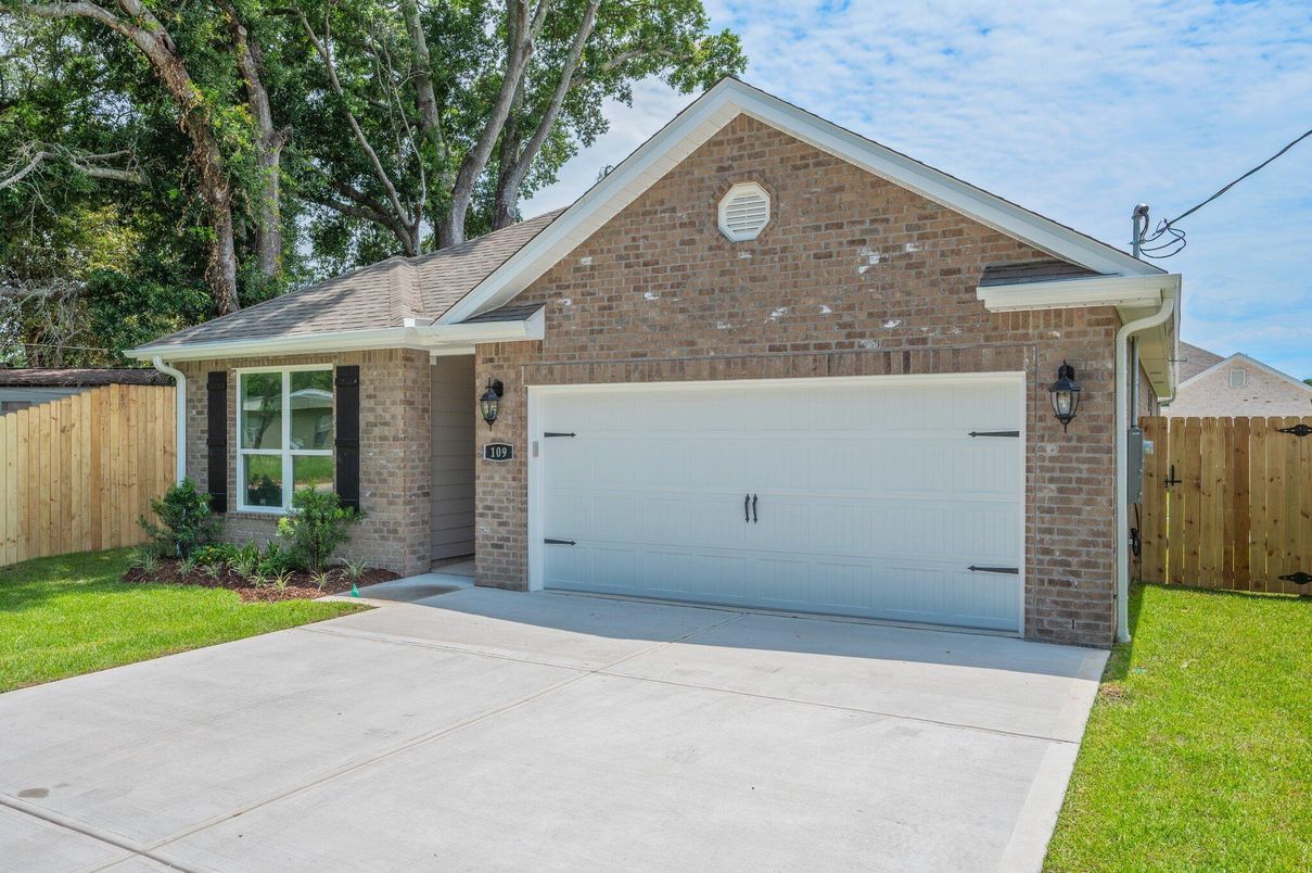 Attached, Exterior, Facade, Brick Facade, Brick Traditional