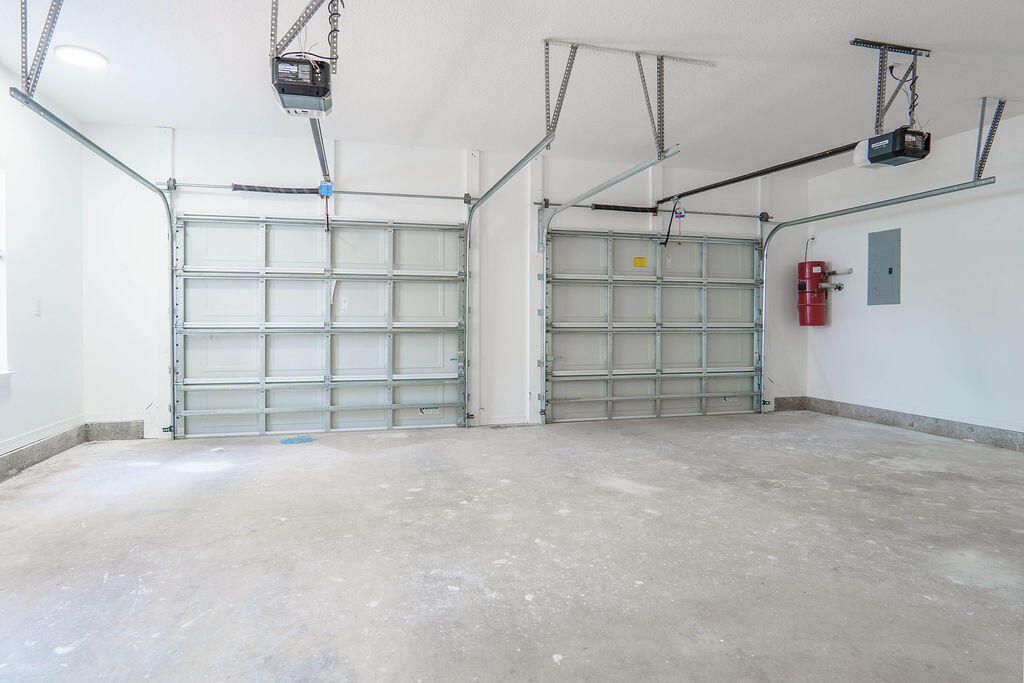 Garage, Interior, Recessed Lighting