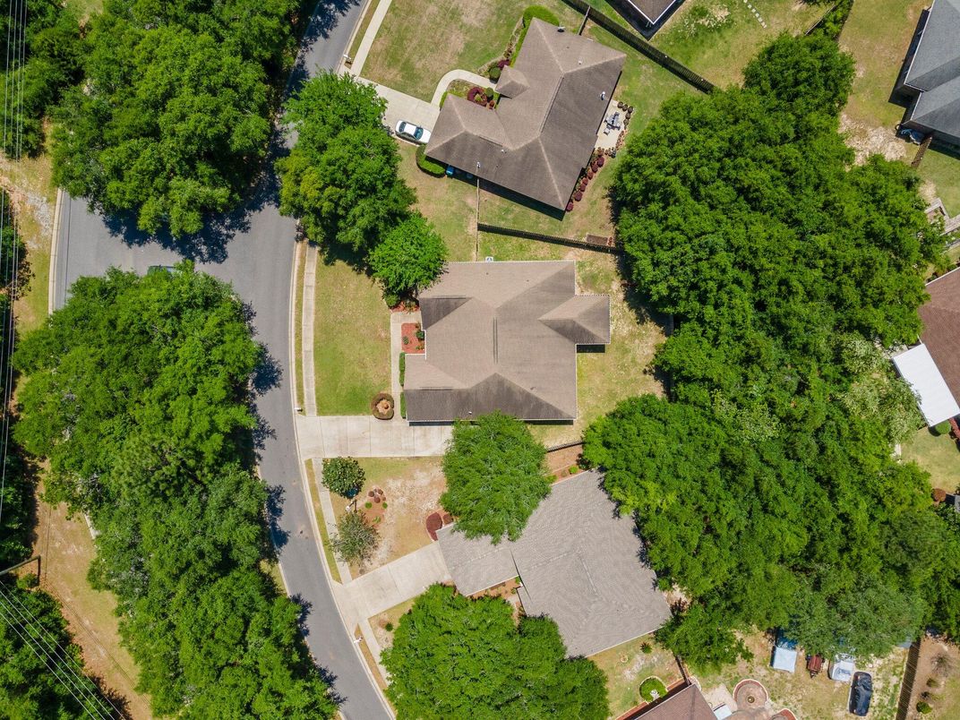 Exterior, Drone