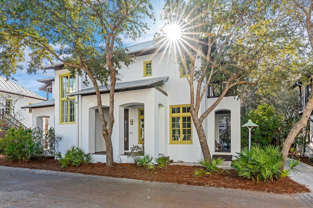 Exterior, Facade, Spanish Mediterranean