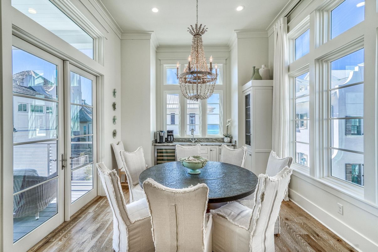 Chandelier, Dining room, Interior, Recessed Lighting, Wood Texture Flooring