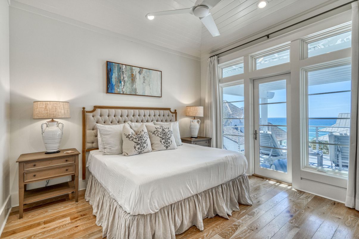 Bedroom, Interior, Recessed Lighting, Water, Wood Texture Flooring