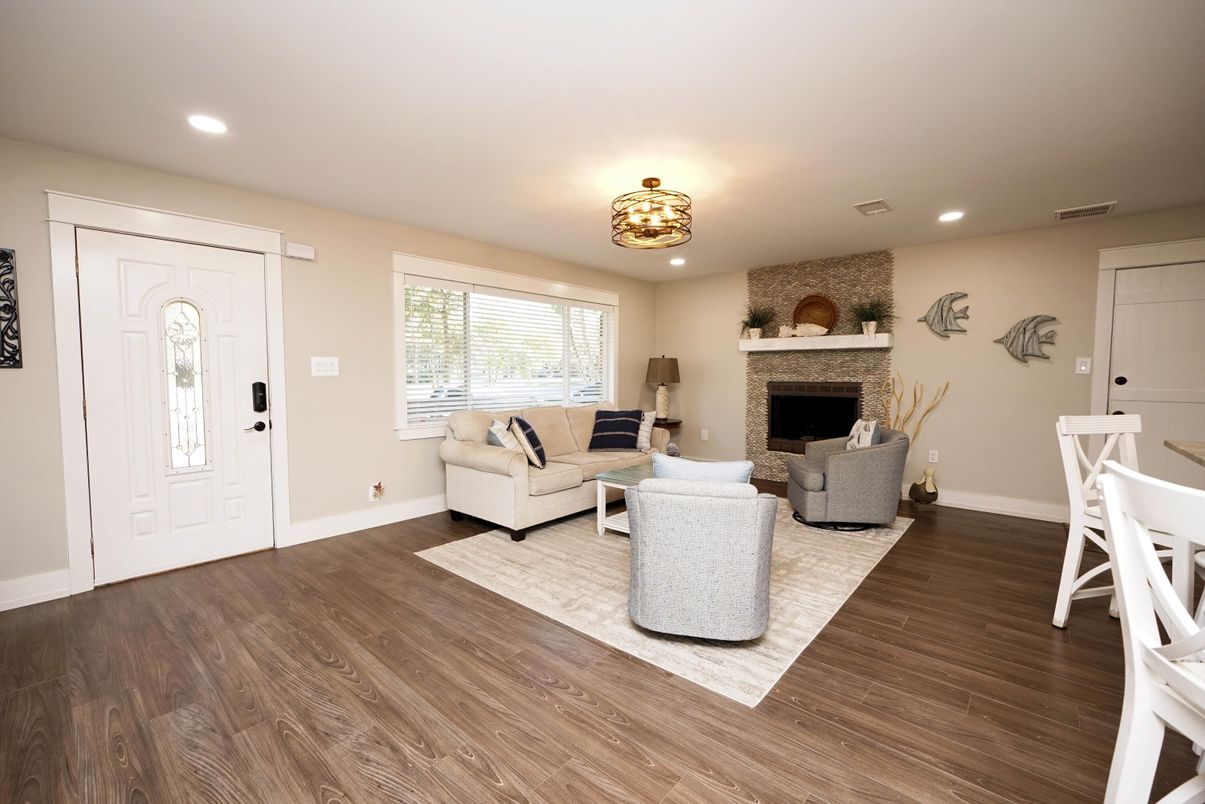 Fireplace, Interior, Living room, Recessed Lighting, Wood Texture Flooring