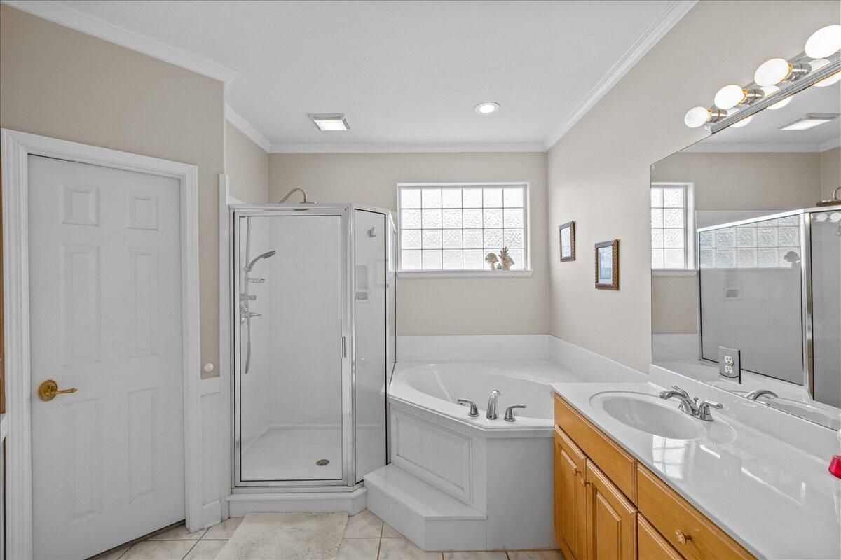 Bathroom, Dual Sink Vanities, Glass Shower, Interior, Recessed Lighting