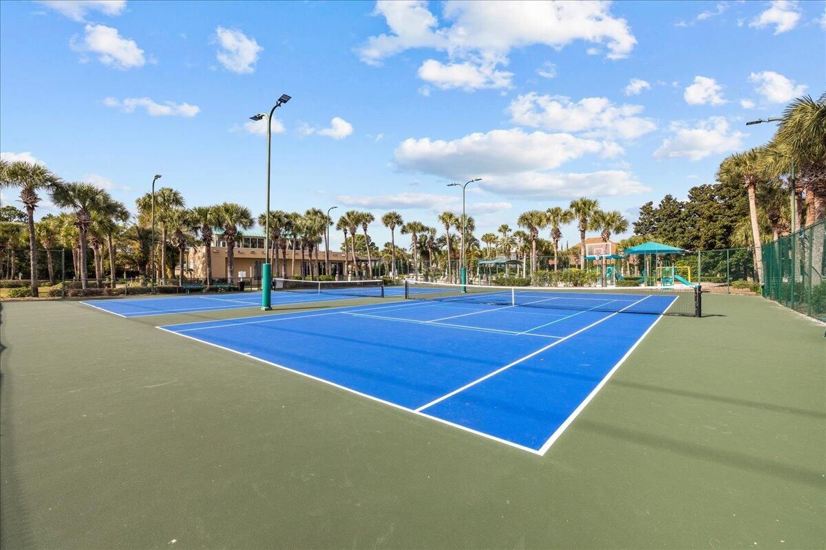 Exterior, Tennis Courts