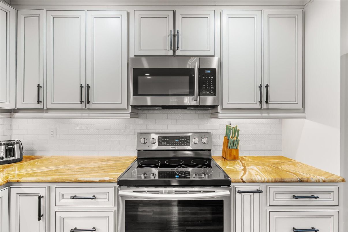 Interior, Kitchen, Stainless Steel Appliances
