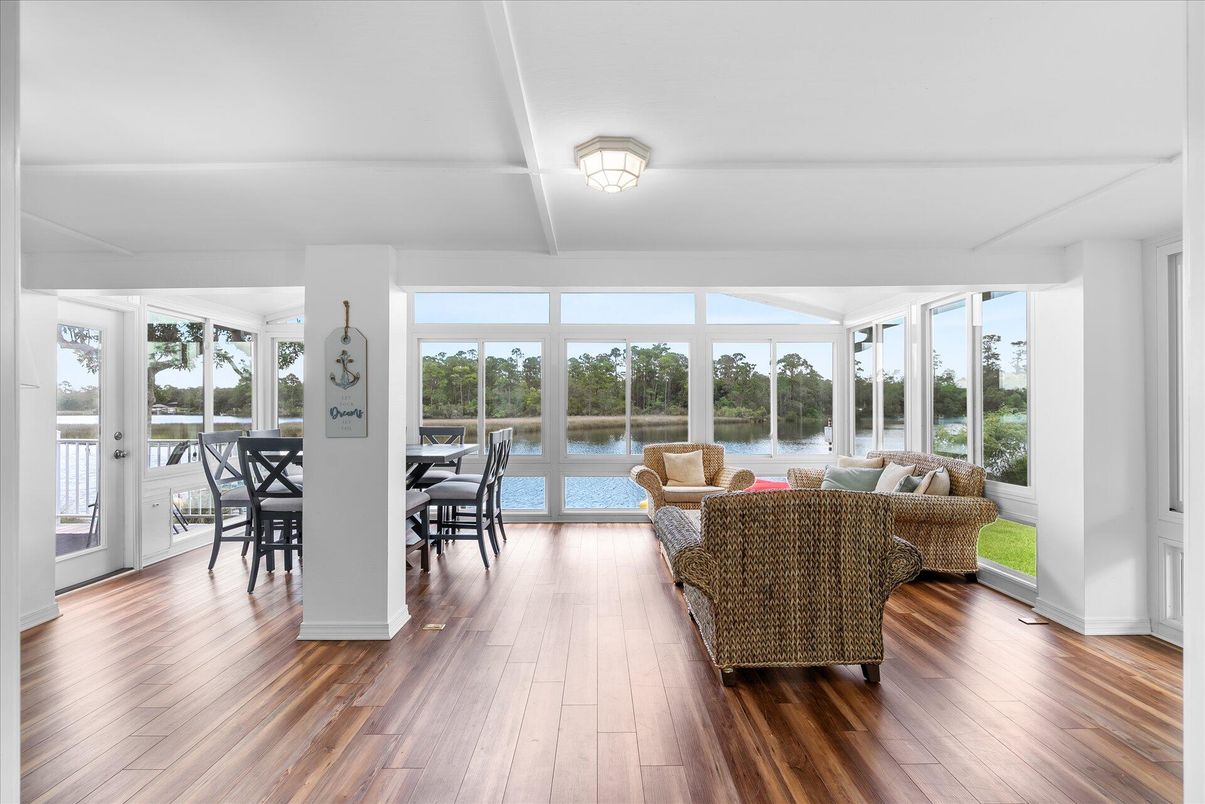 Dining room, Interior, Living room, Sun Room, Water, Wood Texture Flooring