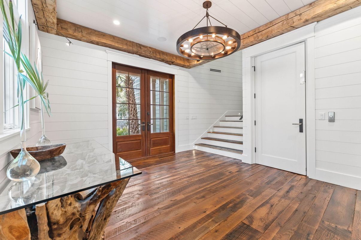 Chandelier, Dining room, Interior, Pendant Lights, Recessed Lighting, Wood Texture Flooring