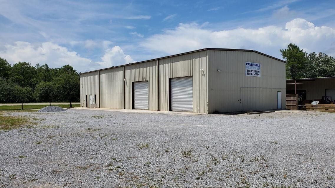Backyard, Detached Garage, Exterior