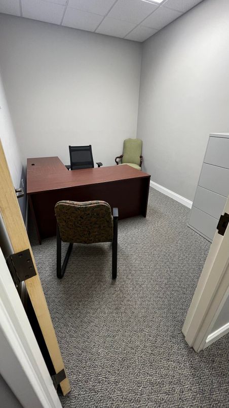 Home Office, Interior