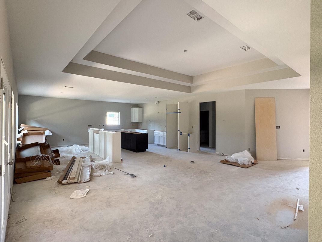 Empty room, Interior, Recessed Lighting