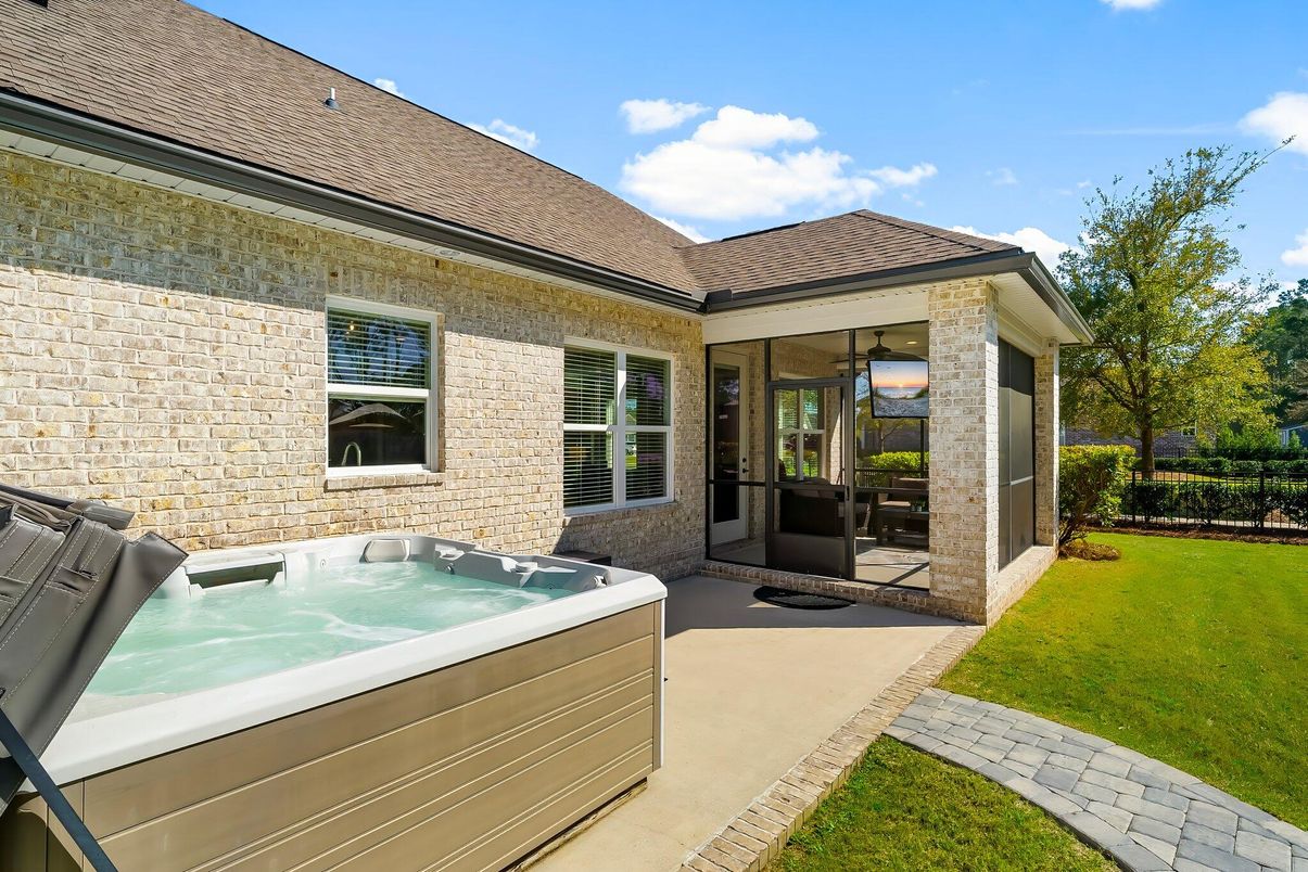 Backyard, Exterior, Hot Tub