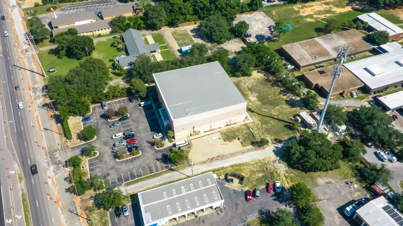 Exterior, Drone