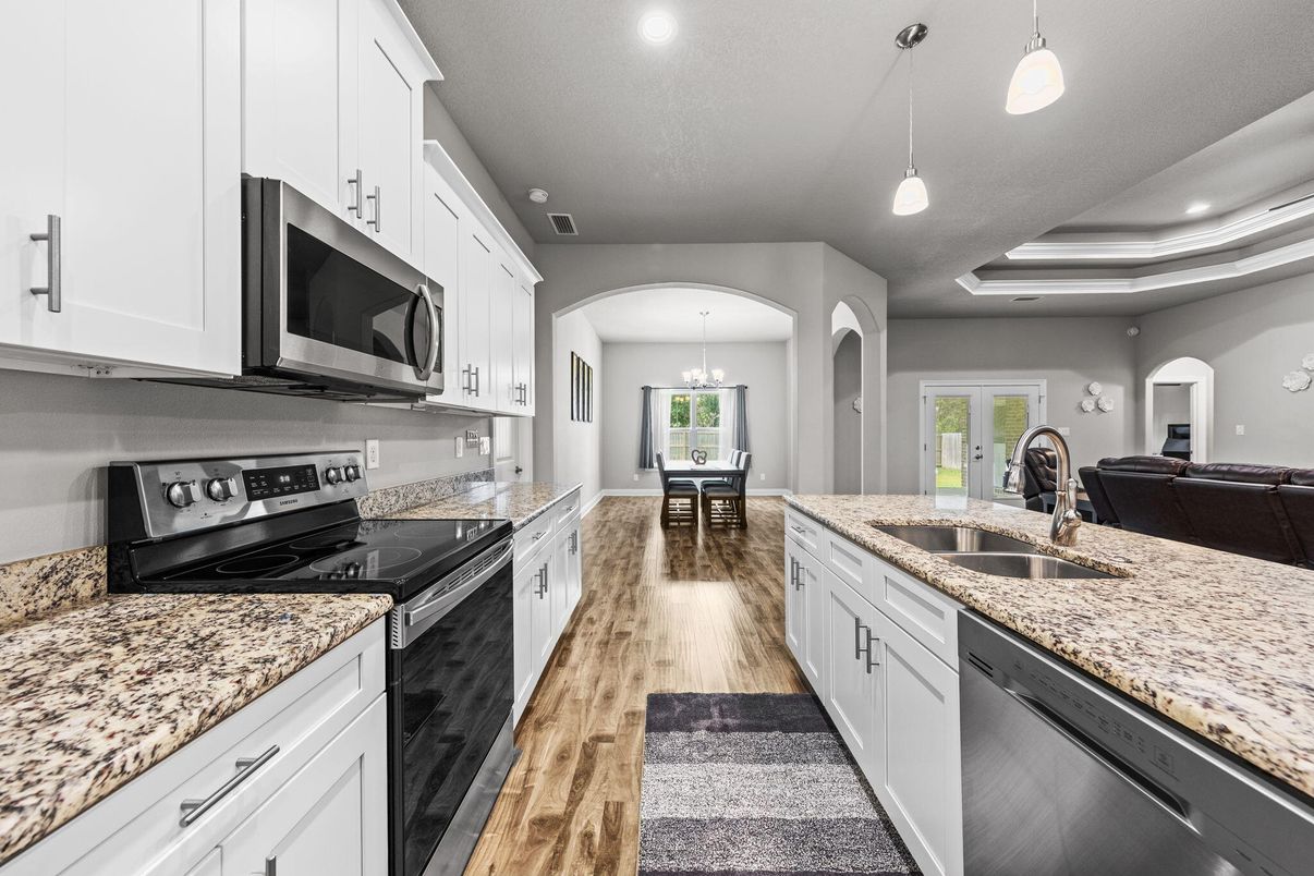 Chandelier, Dining room, Interior, Kitchen, Pendant Lights, Recessed Lighting, Wood Texture Flooring