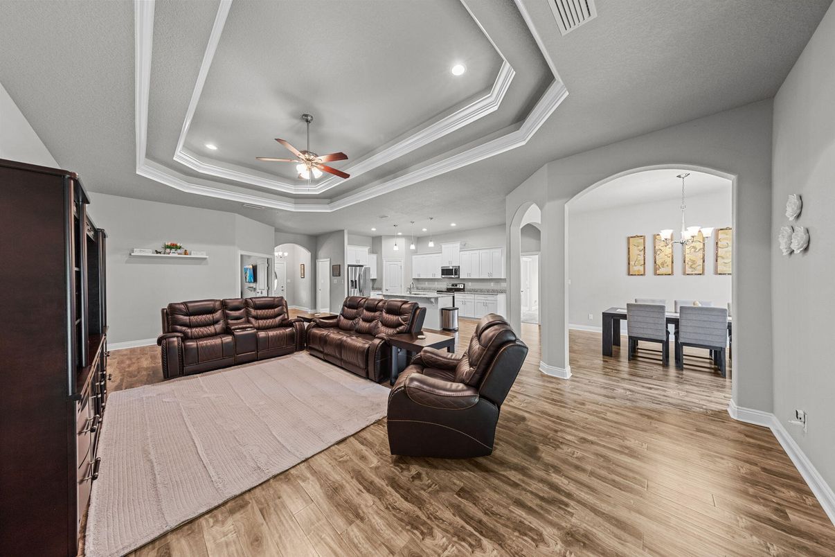 Chandelier, Dining room, Interior, Kitchen, Living room, Recessed Lighting, Wood Texture Flooring