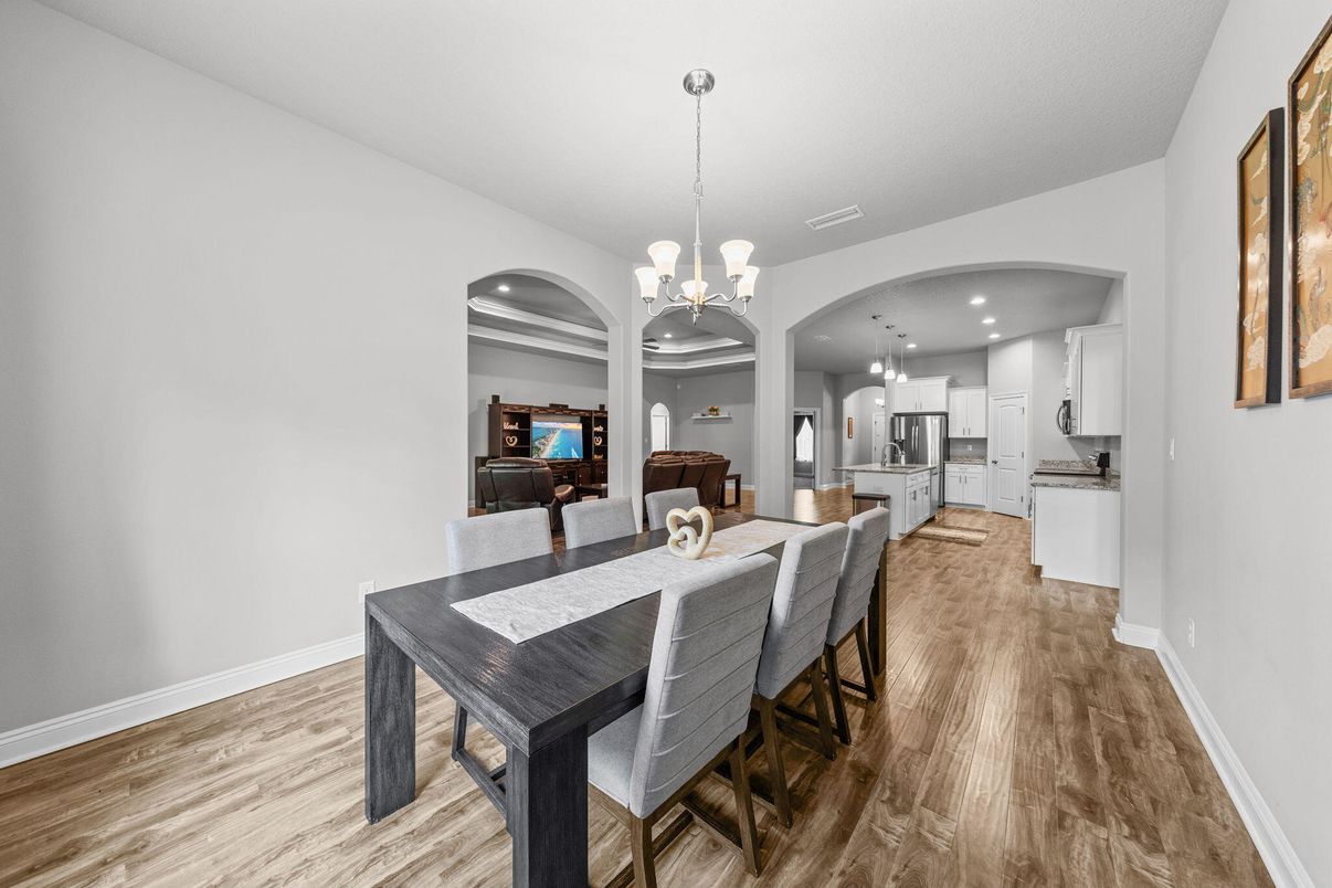 Chandelier, Dining room, Interior, Kitchen, Pendant Lights, Recessed Lighting, Wood Texture Flooring