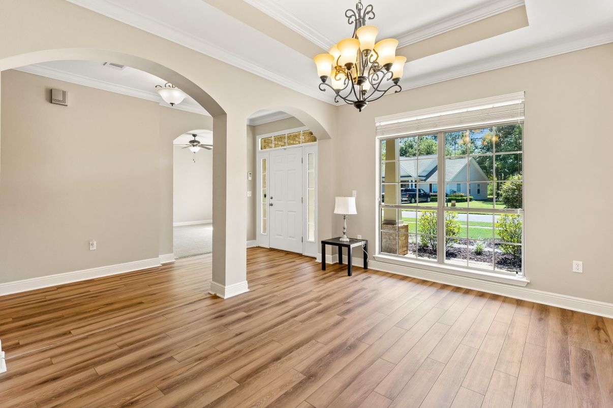 Chandelier, Empty room, Interior, Wood Texture Flooring