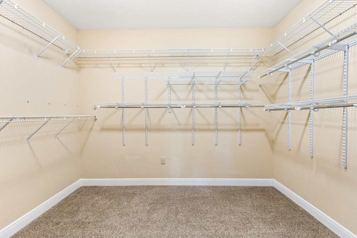 Interior, Walk-in Closets