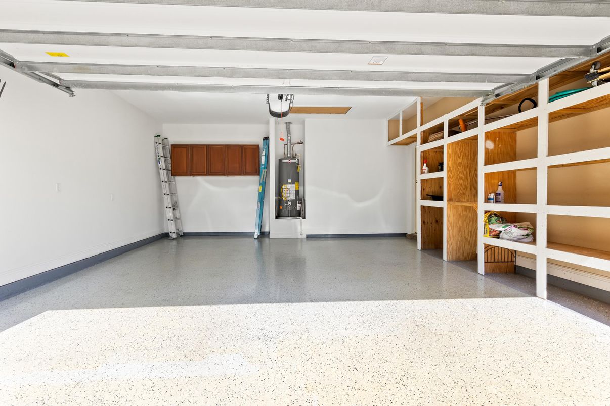 Garage, Interior