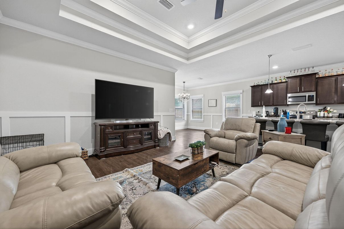 Chandelier, Dining room, Interior, Kitchen, Living room, Pendant Lights, Recessed Lighting, Wood Texture Flooring