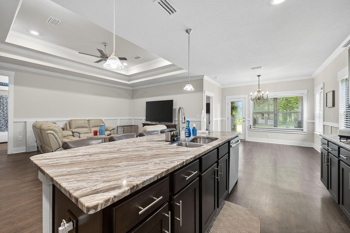 Chandelier, Interior, Kitchen, Living room, Pendant Lights, Recessed Lighting, Wood Texture Flooring