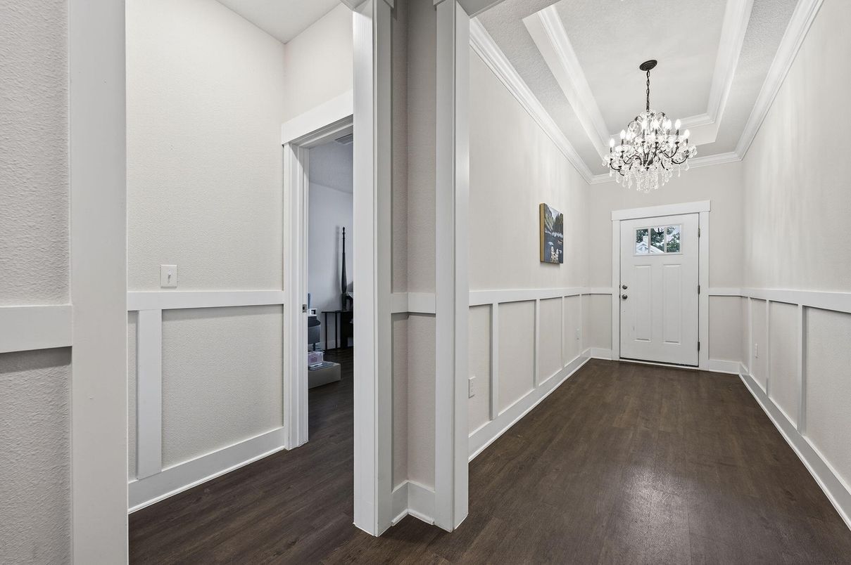 Chandelier, Interior, Wood Texture Flooring
