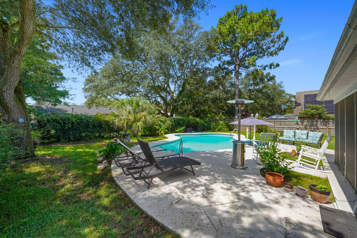 Backyard, Exterior, Pool