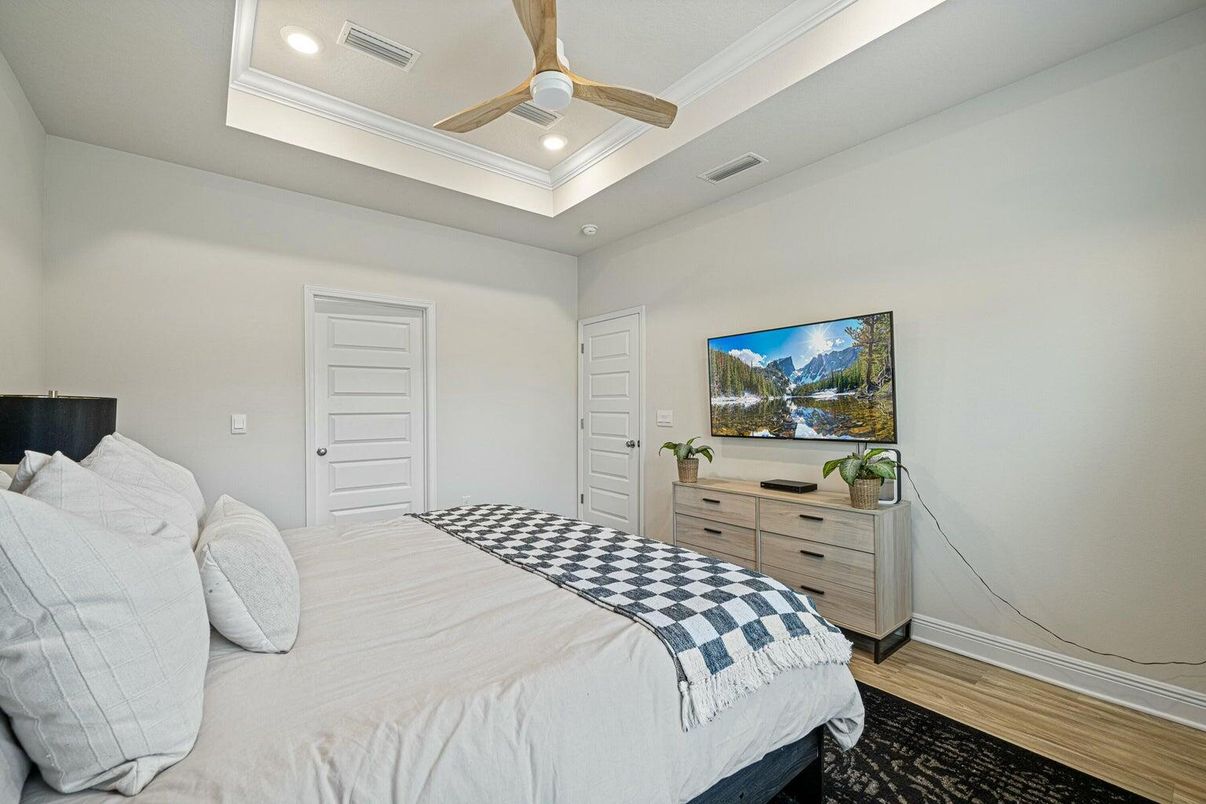 Bedroom, Interior, Recessed Lighting, Wood Texture Flooring