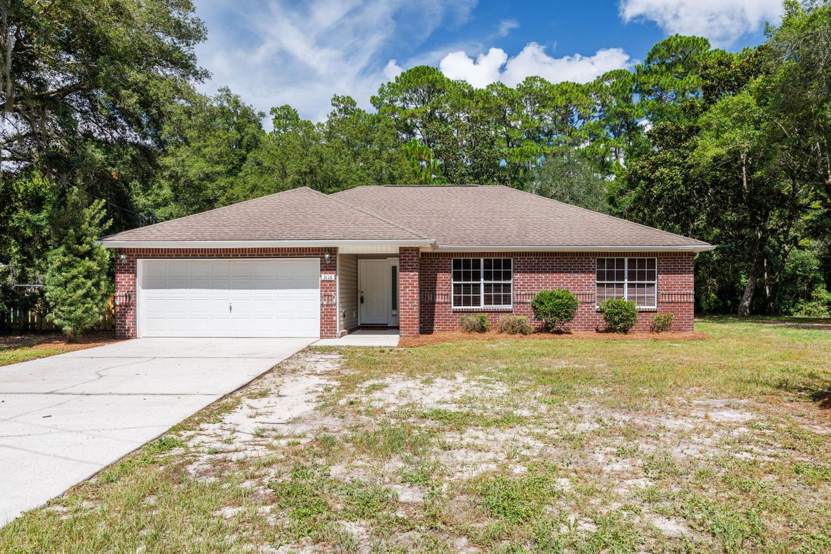 Attached, Exterior, Facade, Brick Facade, Ranch