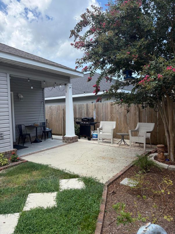 Backyard, Exterior