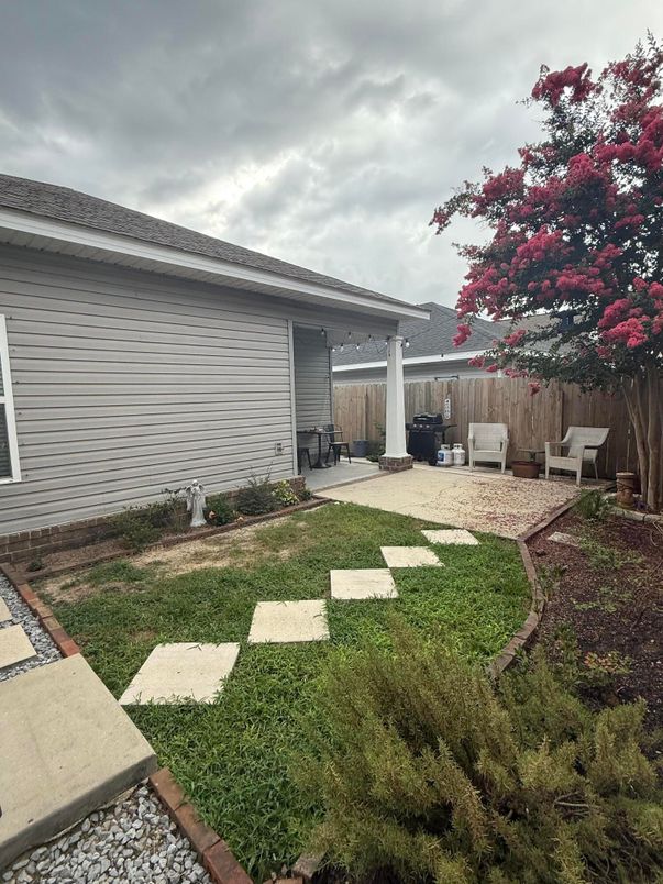 Backyard, Exterior