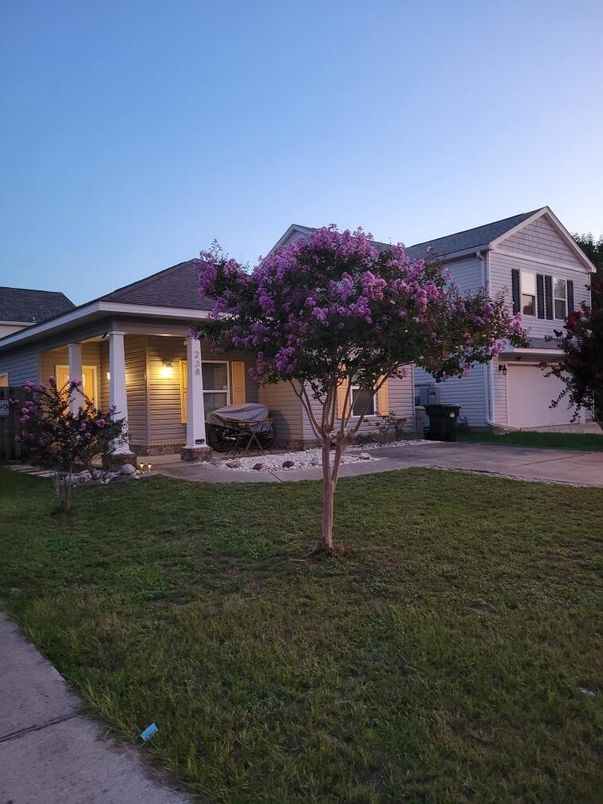 Attached, Backyard, Exterior, Facade, Ranch