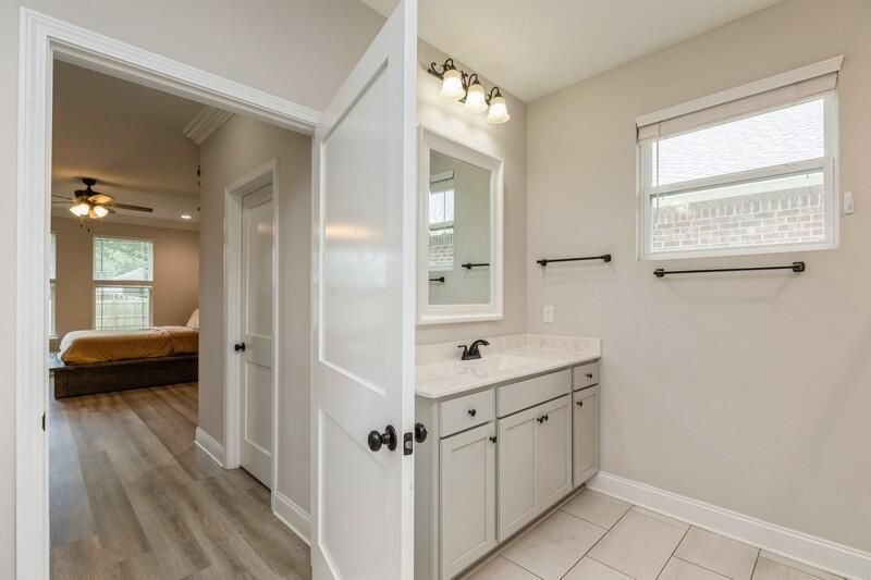 Bathroom, Bedroom, Interior, Recessed Lighting, Wood Texture Flooring