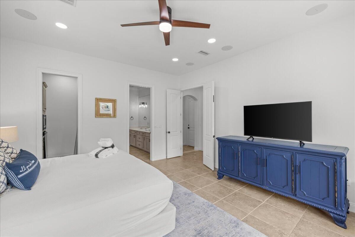 Bedroom, Interior, Recessed Lighting