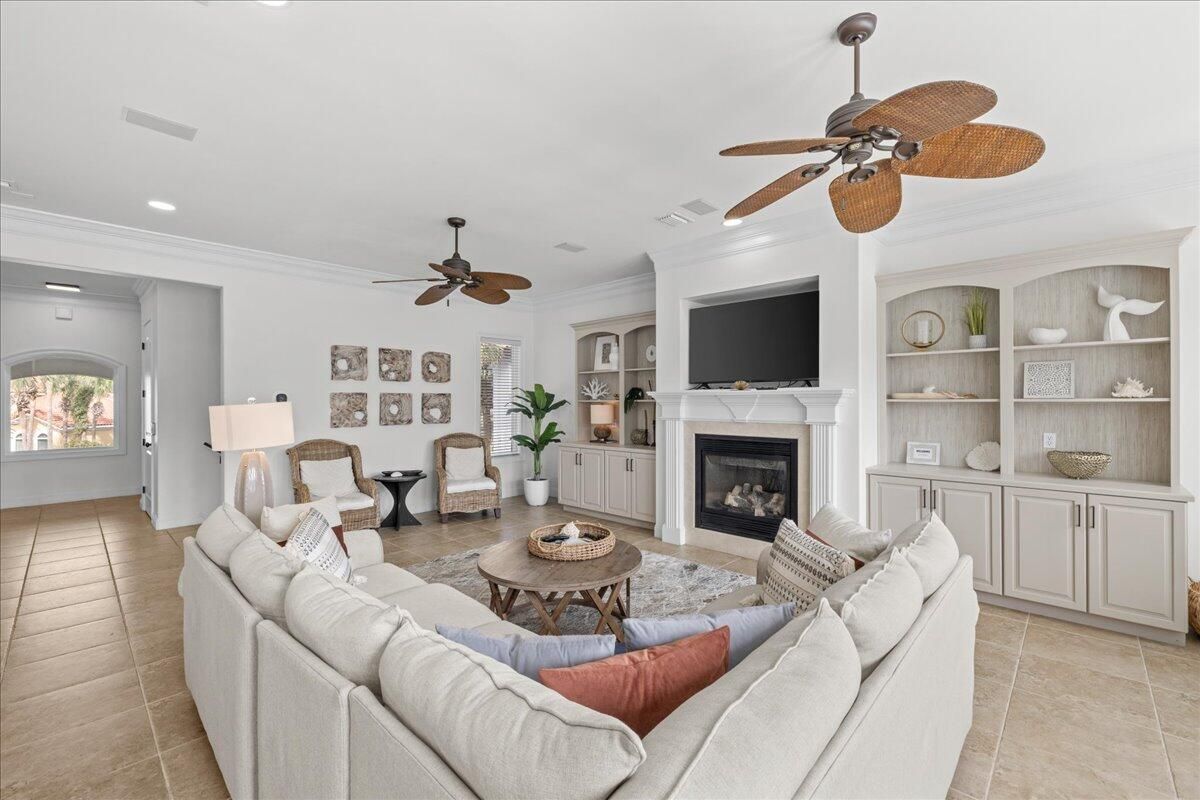 Fireplace, Interior, Living room, Recessed Lighting