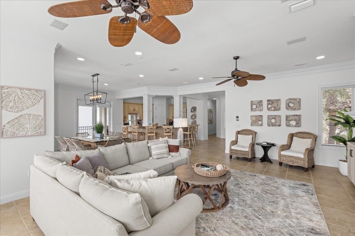 Dining room, Interior, Living room, Pendant Lights, Recessed Lighting