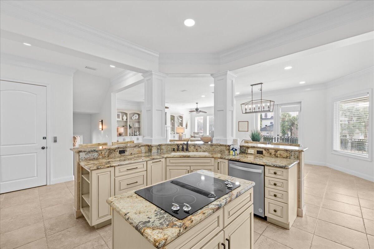 Interior, Kitchen, Pendant Lights, Recessed Lighting